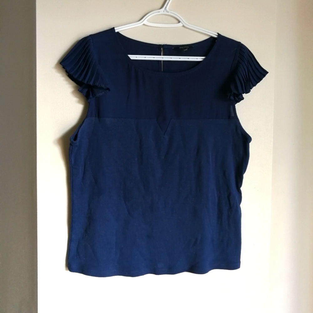 RW navy illusion top